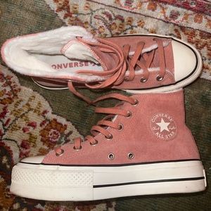 Platform suede fuzzzy converse! Super stylish and comfy